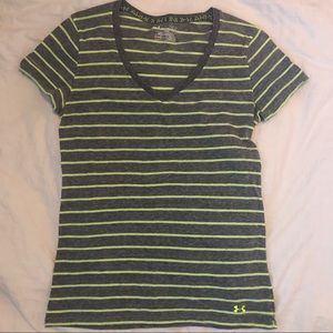 Under armour athletic shirt medium
